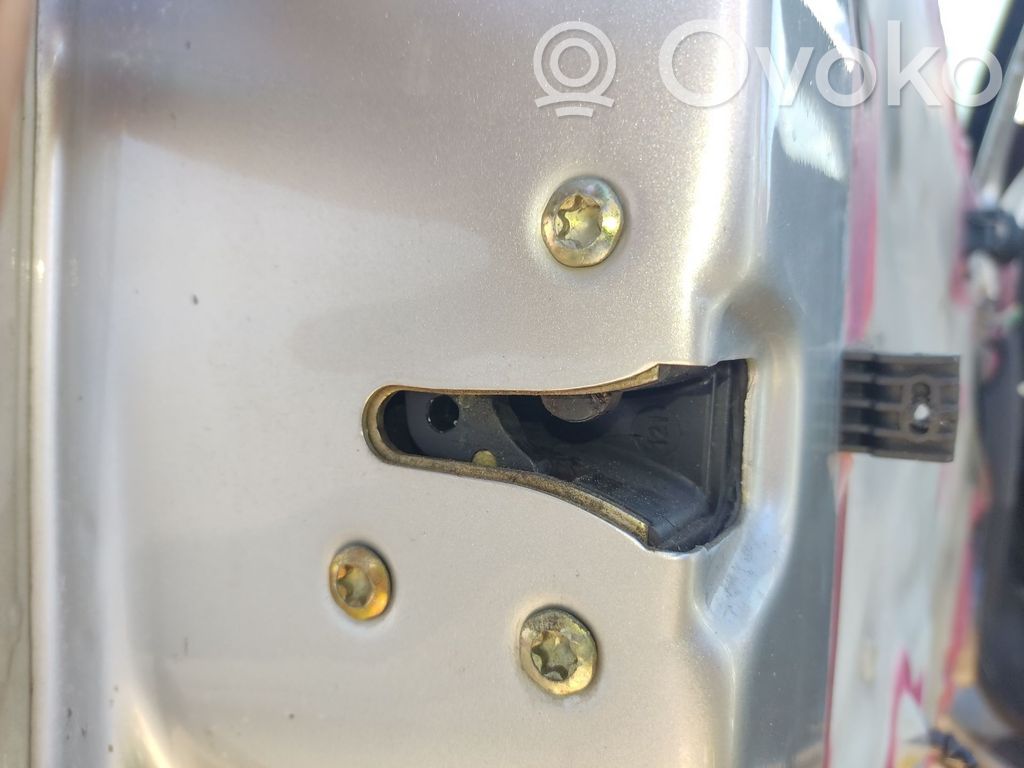 Opel Omega B1 Front door lock 
