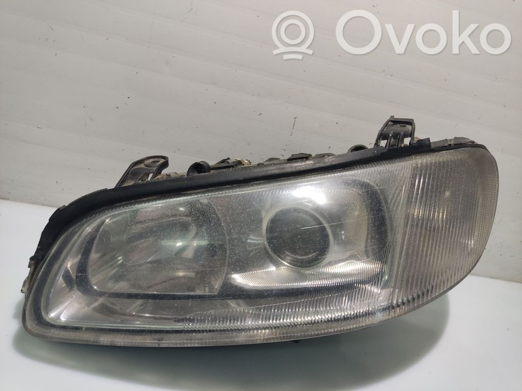 Opel Omega B1 Far 