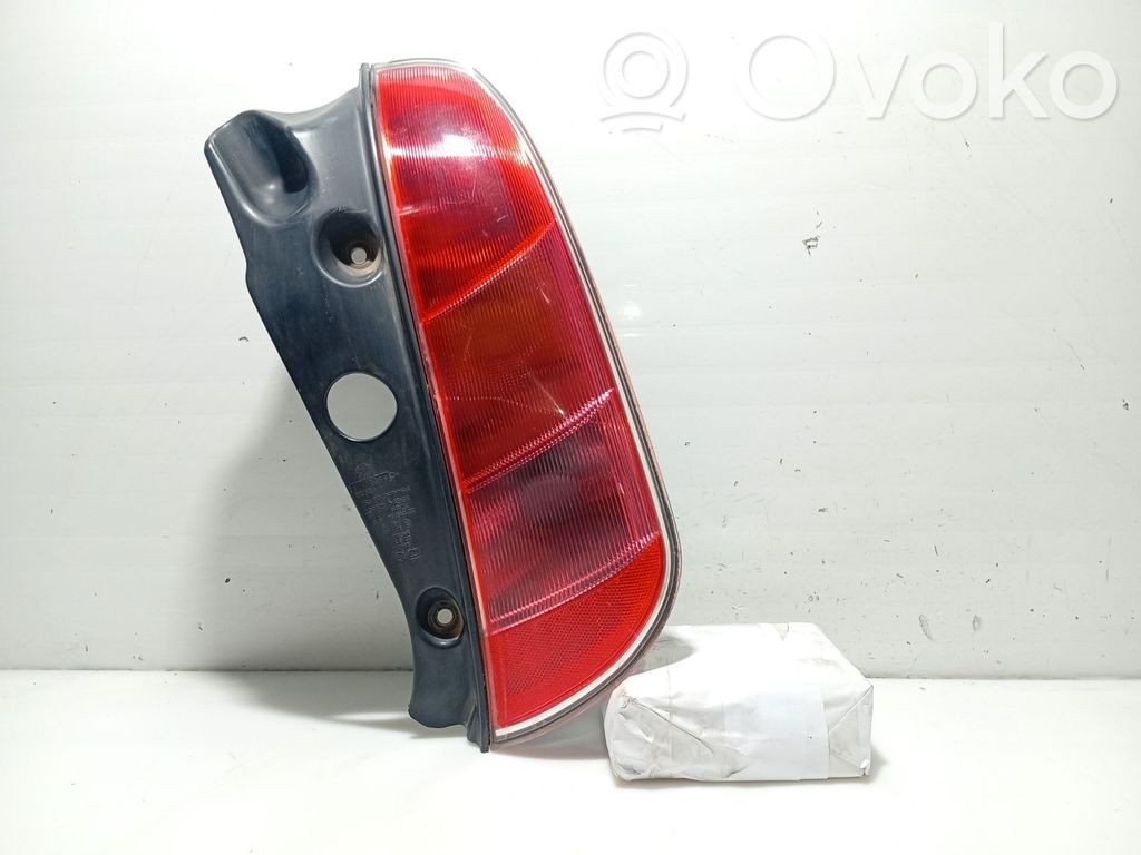 Lancia Ypsilon Lampa tylna 