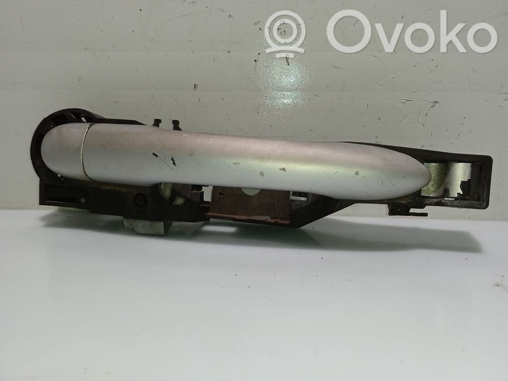 Renault Clio III Manecilla externa puerta delantera 