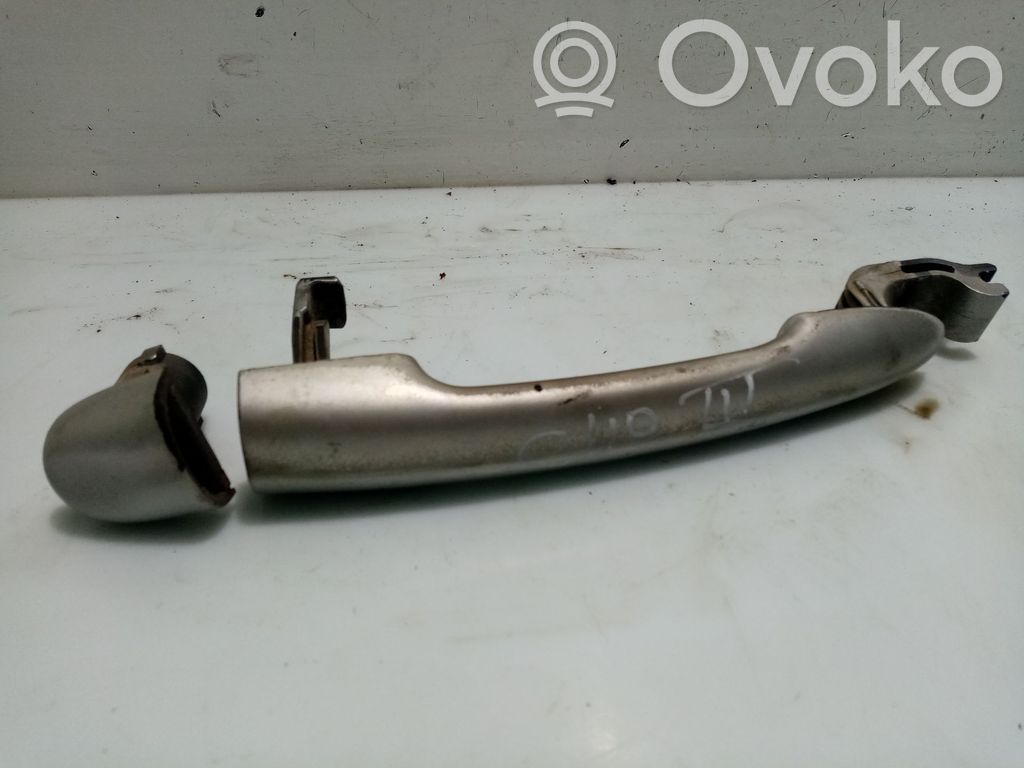 Renault Clio III Klamka zewnętrzna drzwi tylnych 