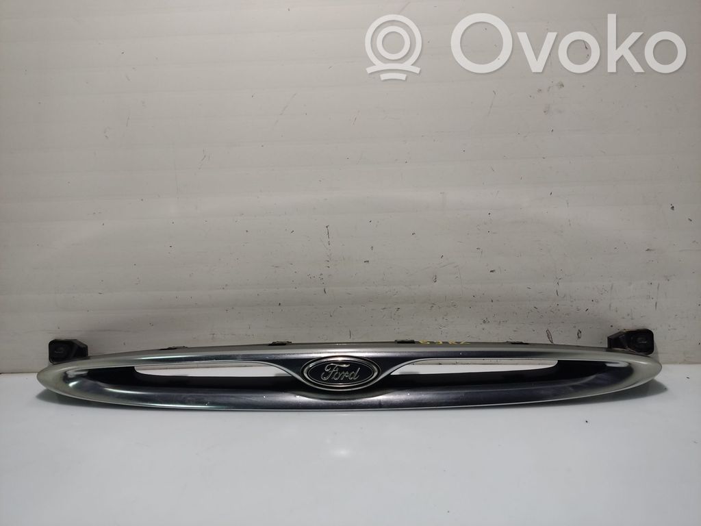 Ford Escort Front grill 