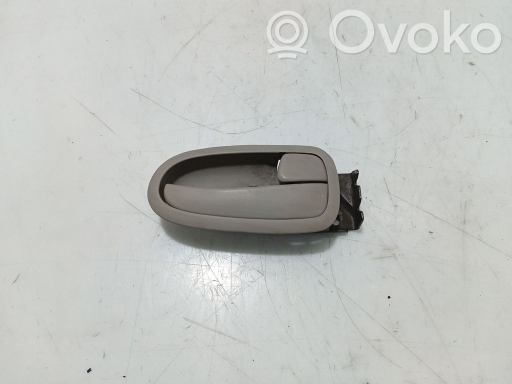 Manecilla interna puerta trasera   X826213A000