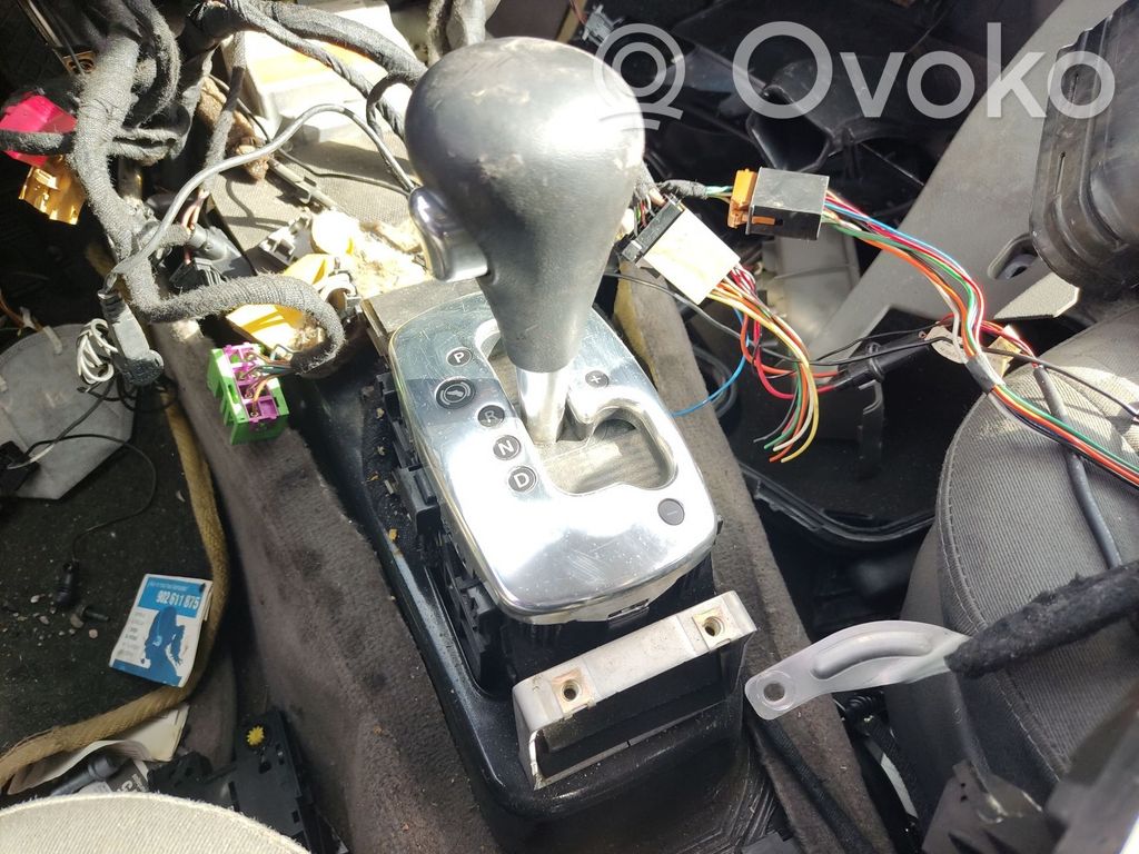 Audi A6 S6 C6 4F Asta della leva del cambio 