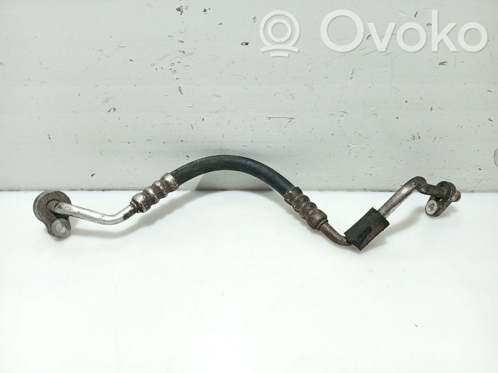 Ford Mondeo MK IV Durite de refroidissement tube