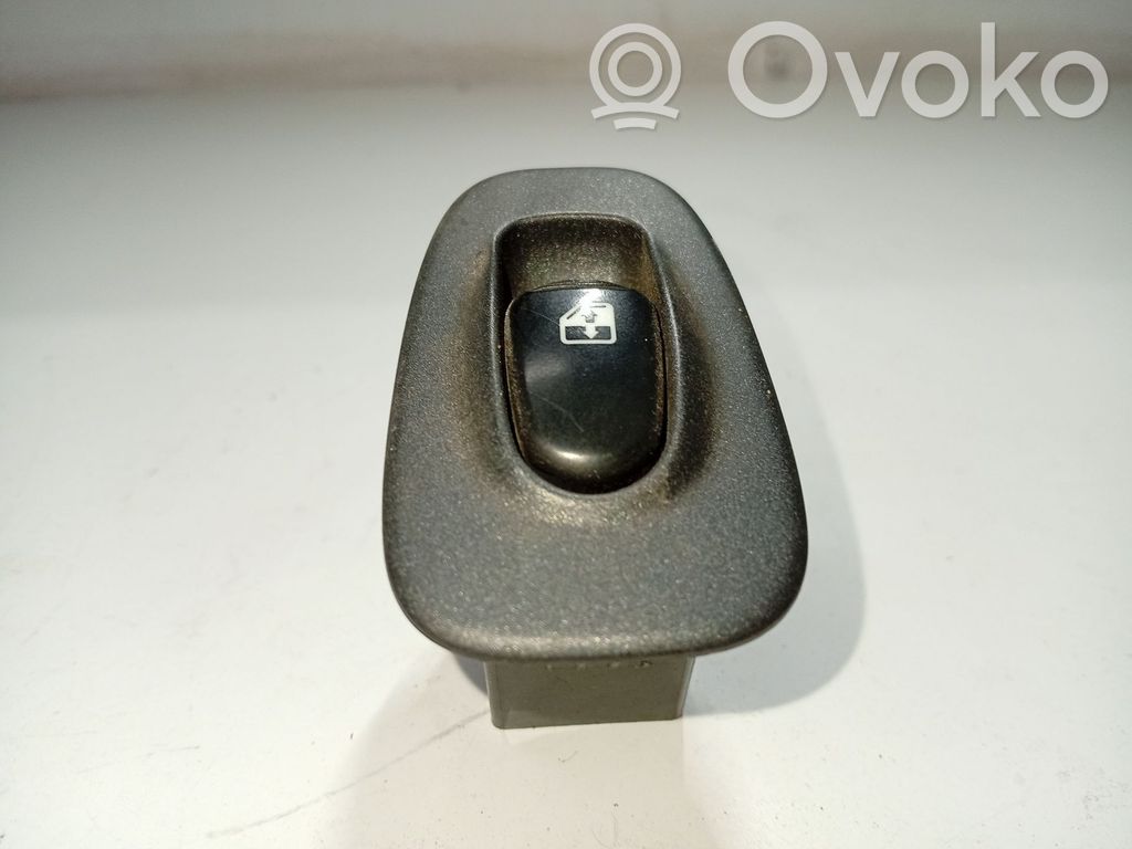 Hyundai Accent Electric window control switch 