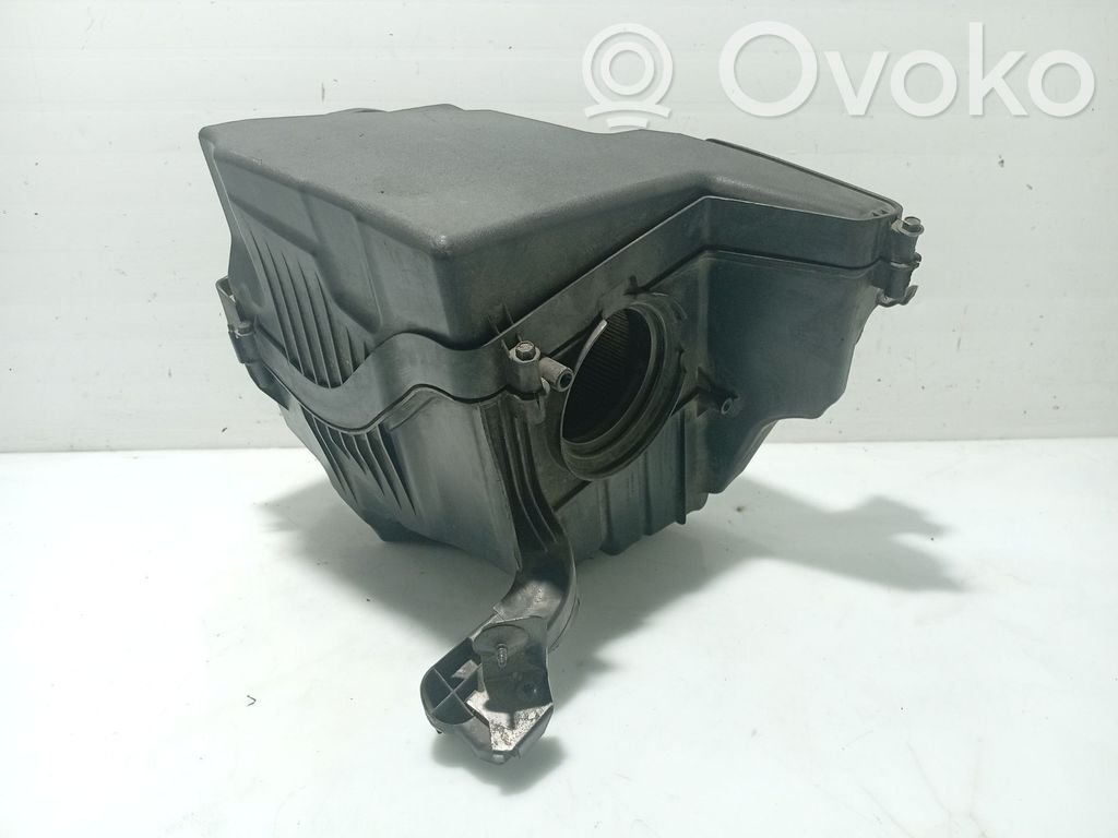 Ford Focus Air filter box 