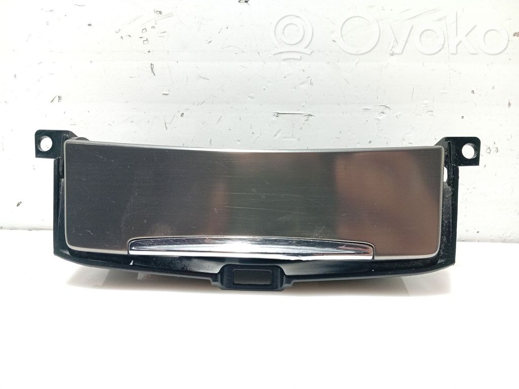 Ford Mondeo MK IV Posacenere (anteriore) 
