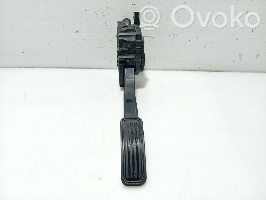 Ford Mondeo MK V Akceleratoriaus pedalas 