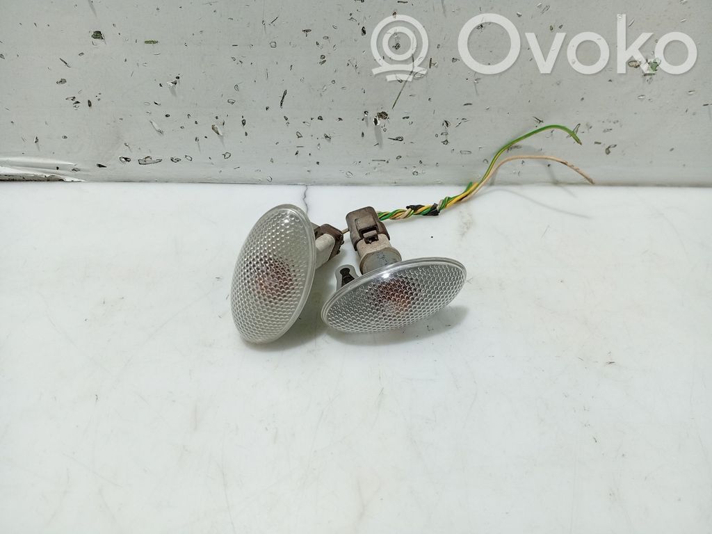 Citroen Xsara Front fender indicator light 