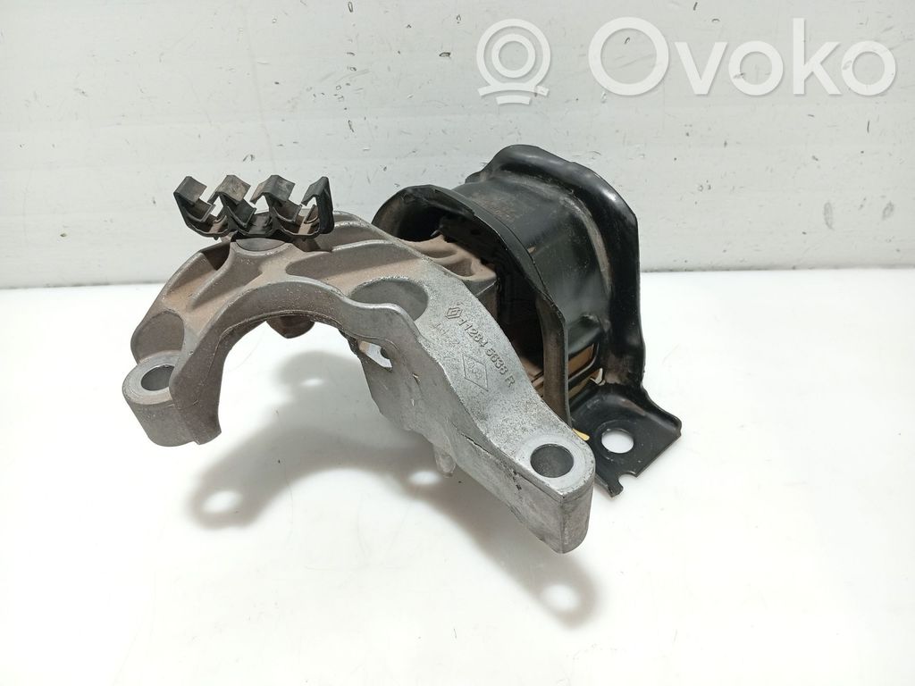Dacia Sandero Engine mount bracket 