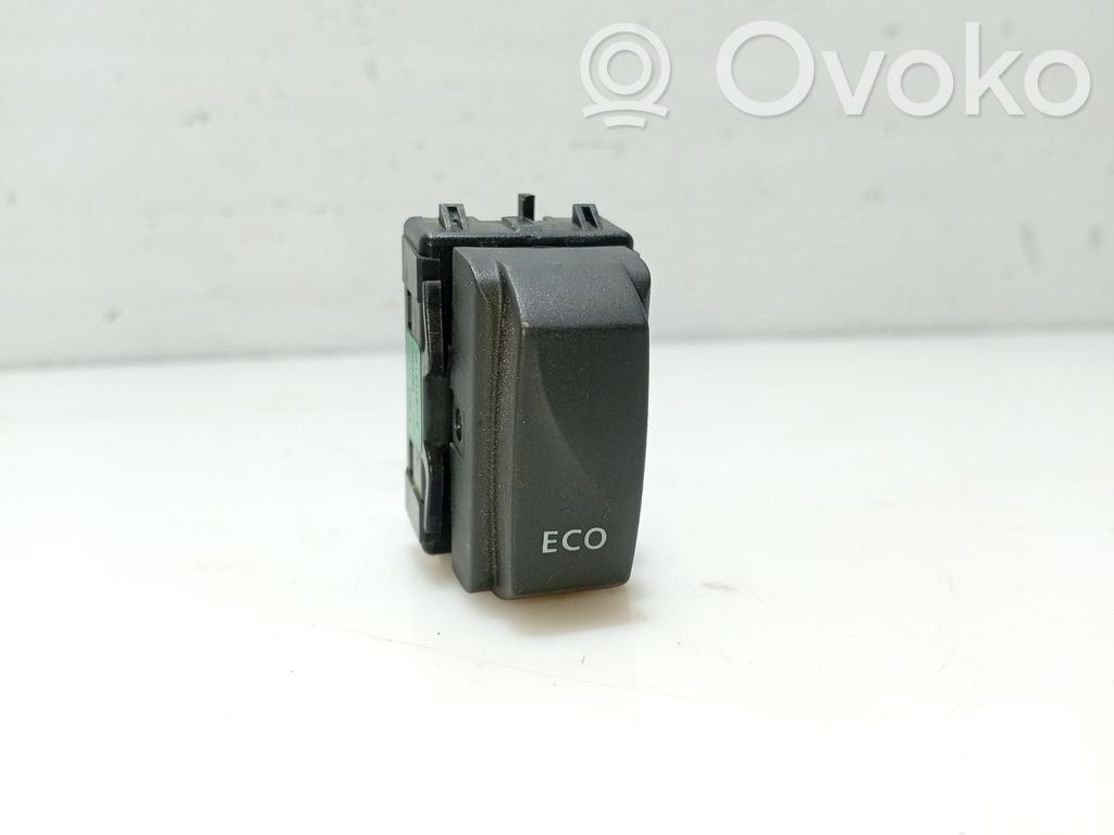 Dacia Sandero Other switches/knobs/shifts 