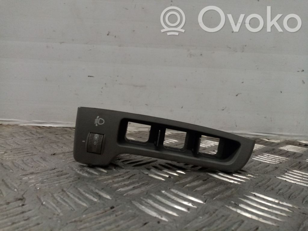 KIA Carens III Interruptor de control del panel de luces 