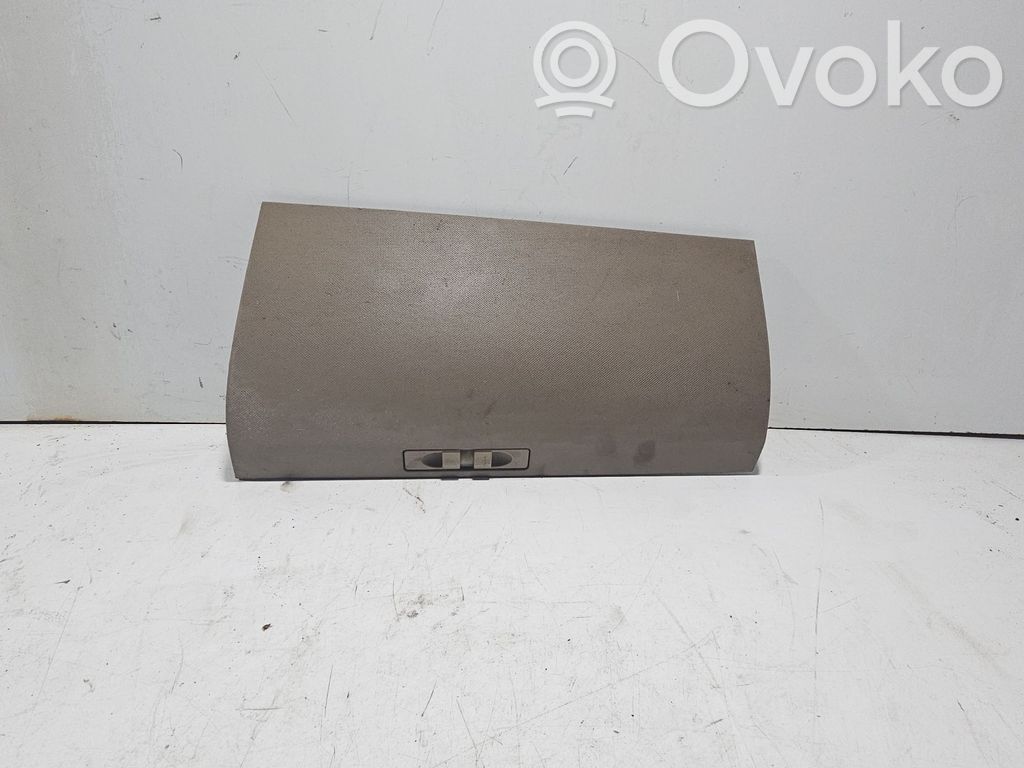 Dodge Caliber Glove box 