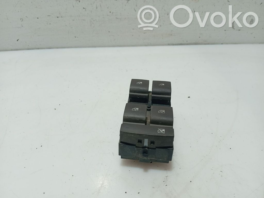 Opel Insignia A Electric window control switch 