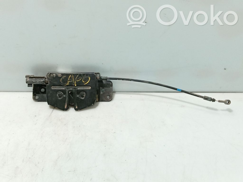 KIA Sportage Tie down hook / loop 