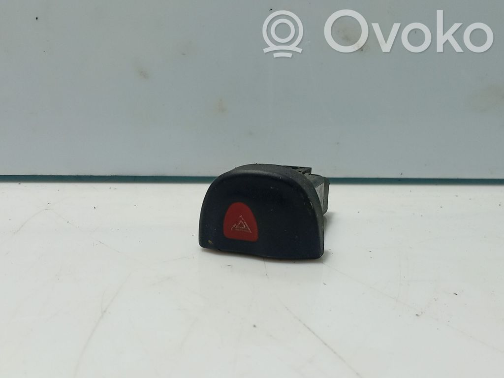 Renault Megane I Botón interruptor de luz de peligro 