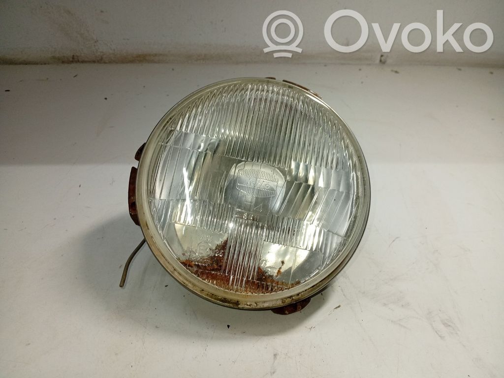 Mitsubishi Montero Phare frontale 