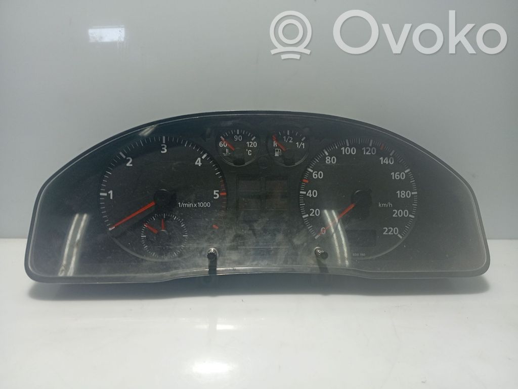 Audi A4 S4 B5 8D Vitezometru (grup de instrumente) 