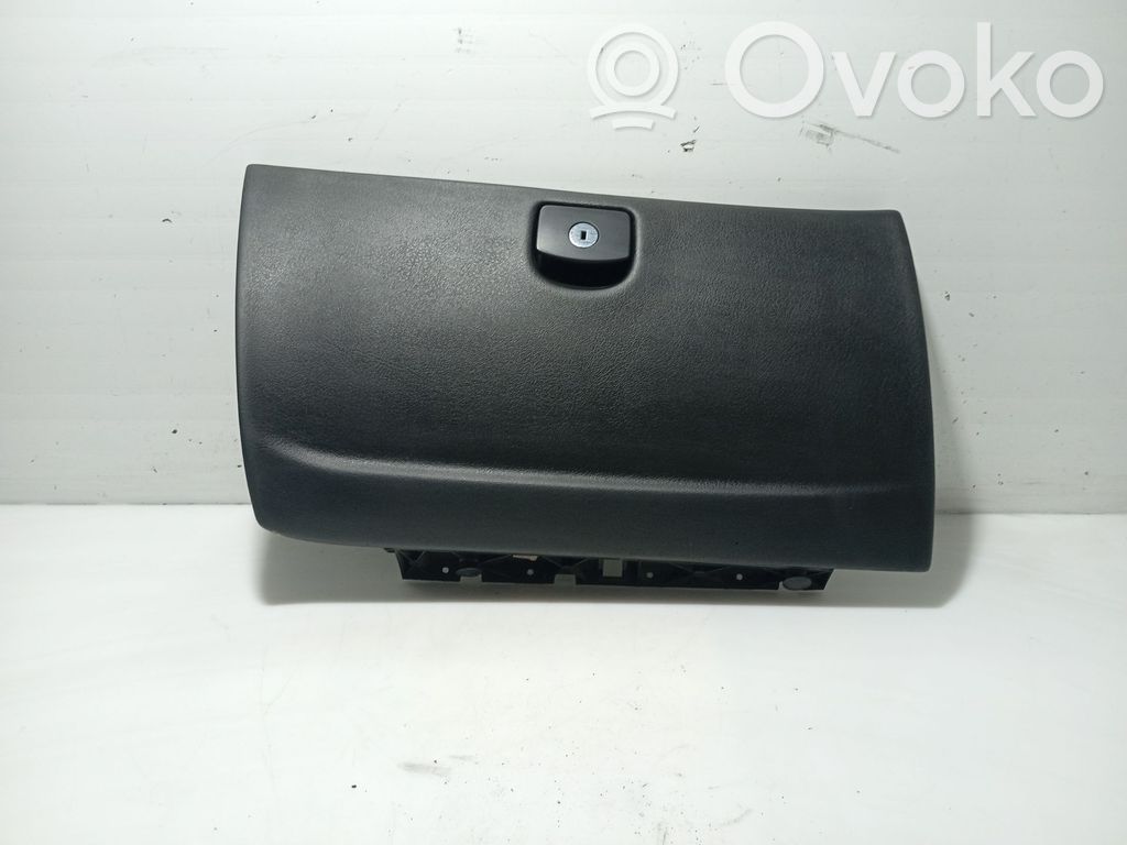 Guantera   833011