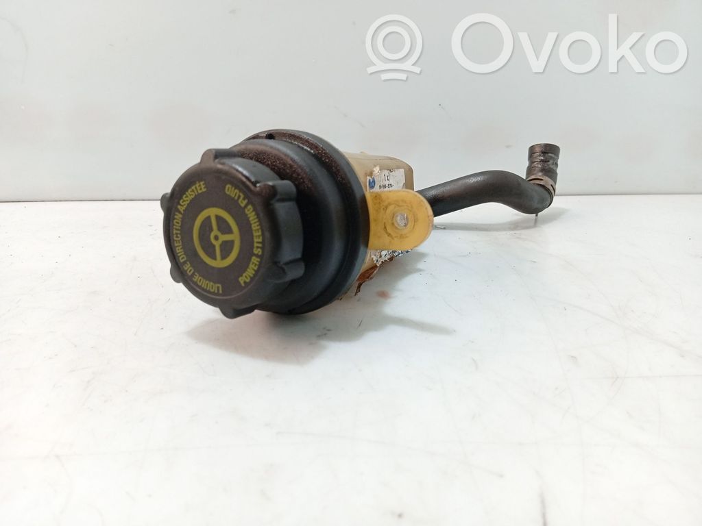Ford Focus Power steering fluid tank/reservoir 