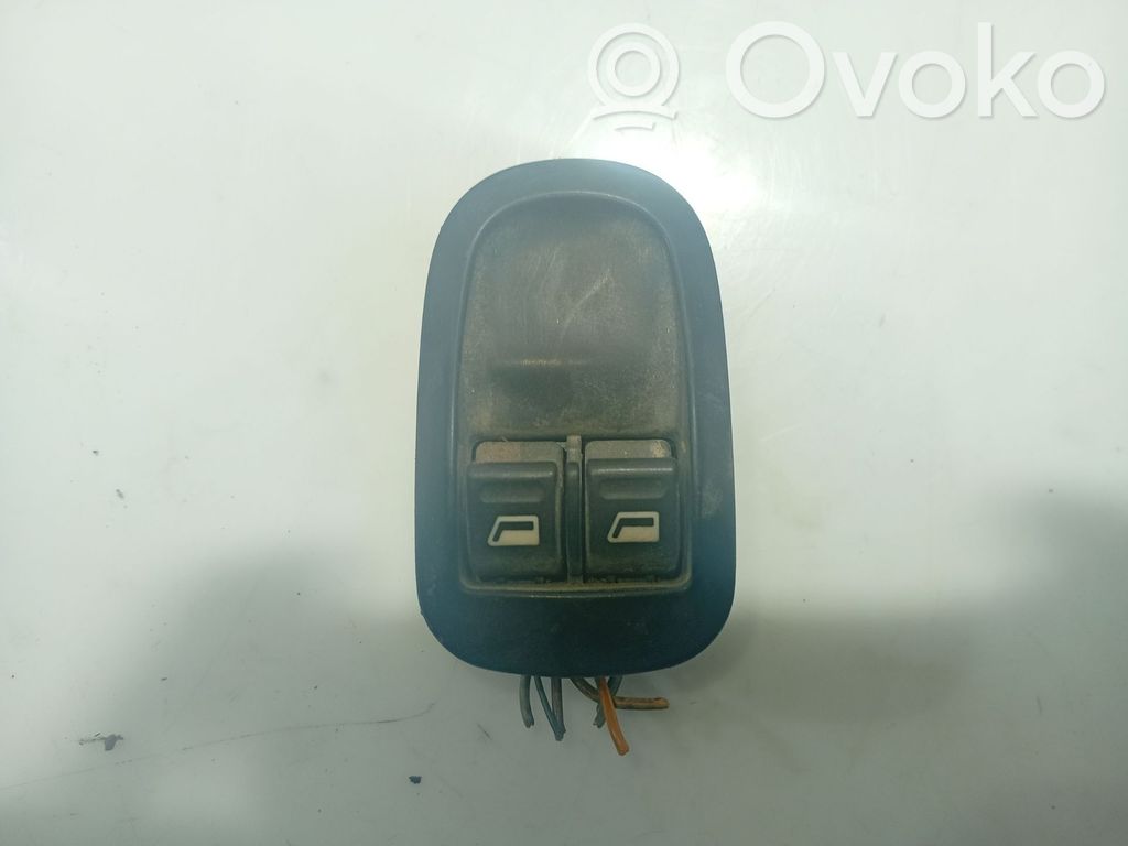 Peugeot 206 Electric window control switch 