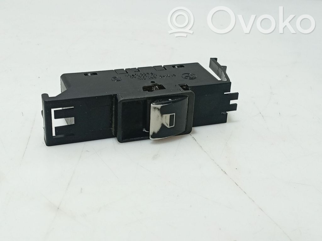 BMW 3 E36 Electric window control switch 