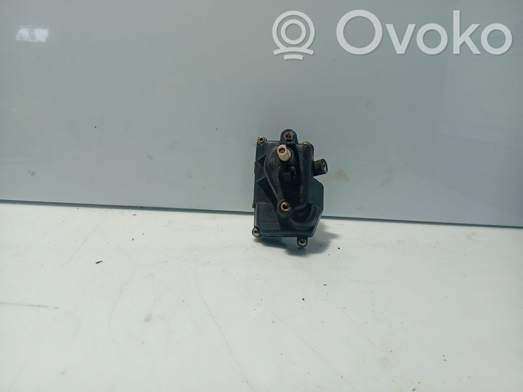 Renault Megane I Motorino alzacristalli della portiera posteriore 