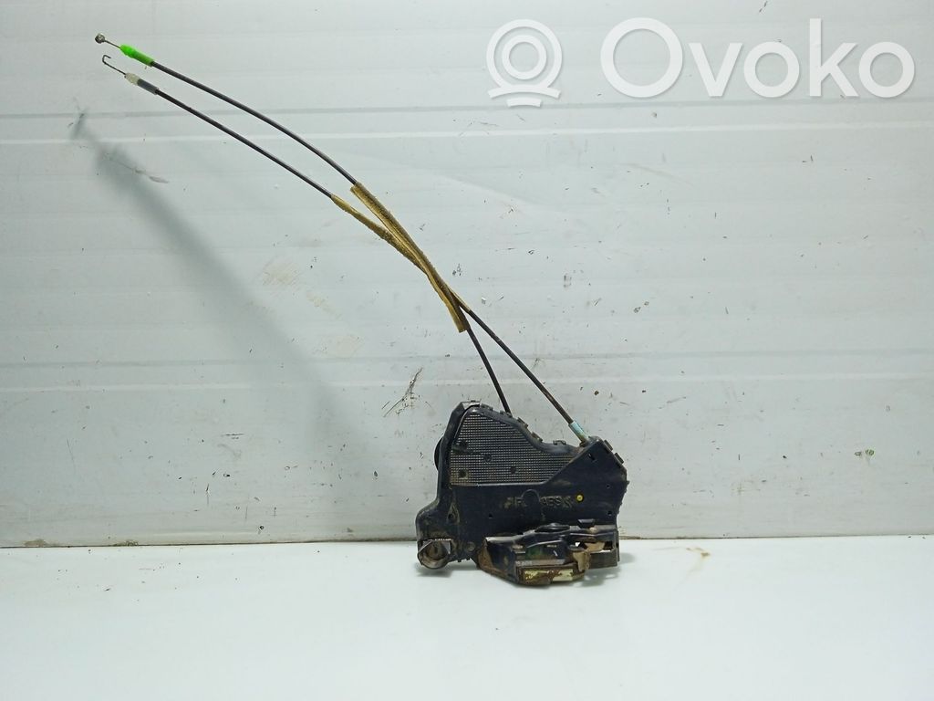 Toyota Corolla E110 Front door lock 