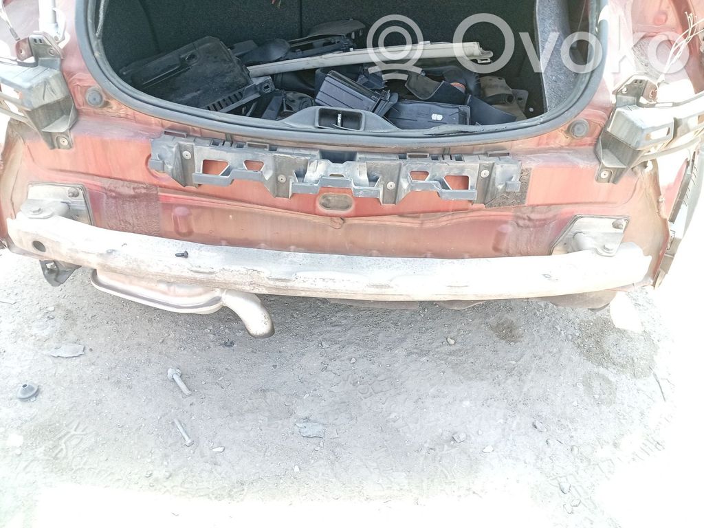 Renault Megane II Uchwyt / Mocowanie zderzaka tylnego 