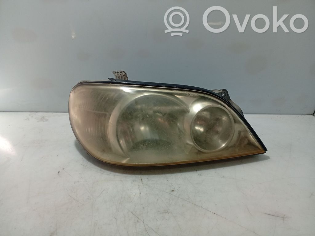 KIA Carnival Phare frontale 