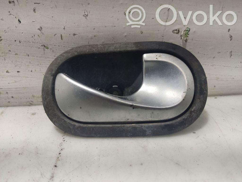 Manecilla interna puerta trasera   8200028486,5005500006