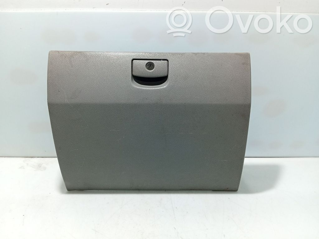 Guantera   848303E000