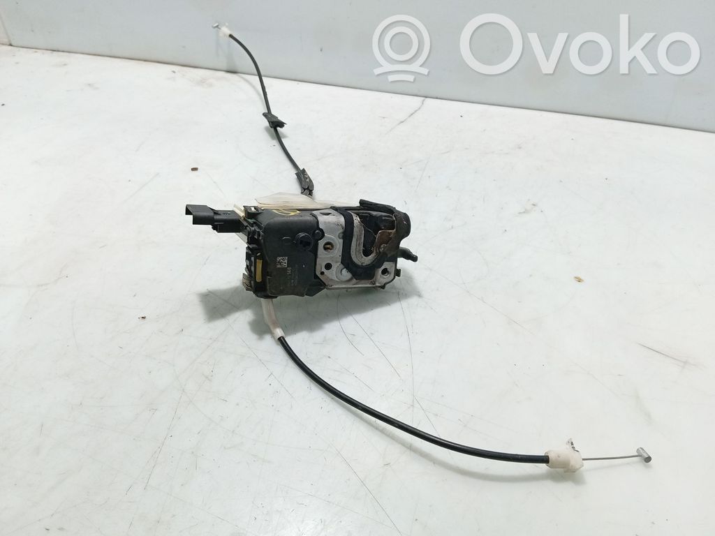 Citroen C5 Front door lock 