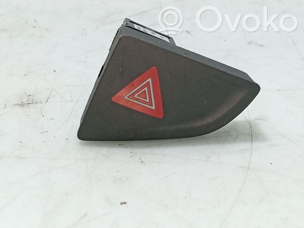 Hazard light switch   96594789KR,649054,03385010110