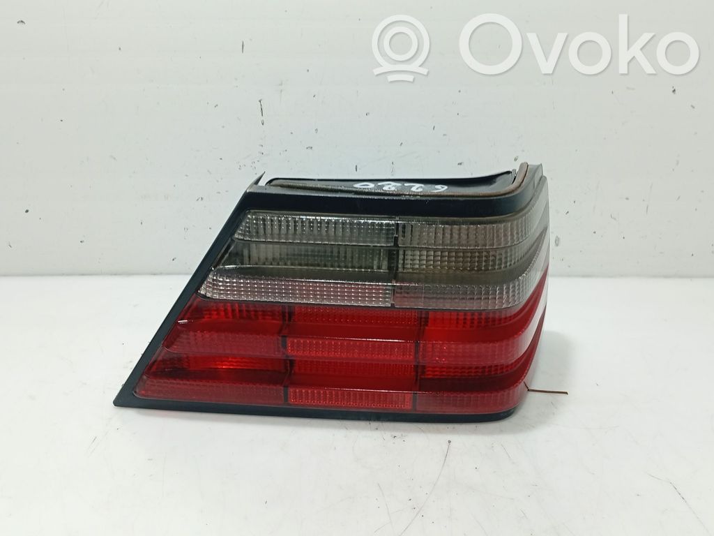 Mercedes-Benz E W124 Lampa tylna 