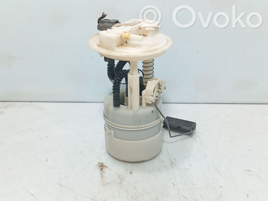 Nissan Micra Bomba interna de combustible 