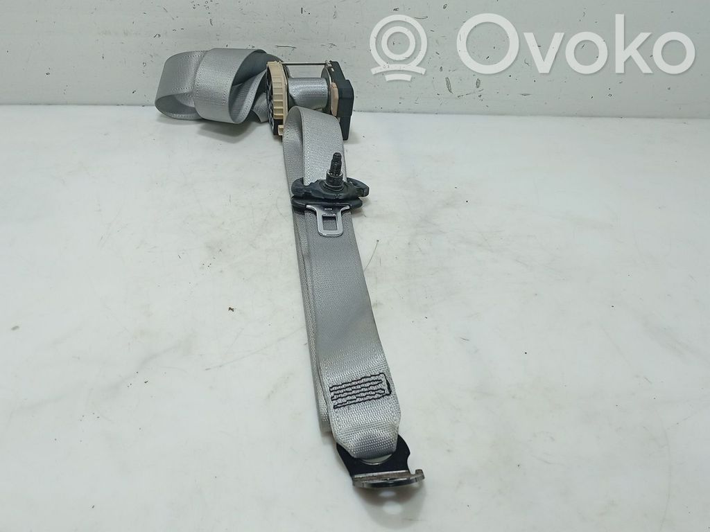 Opel Corsa C Cinturón trasero 