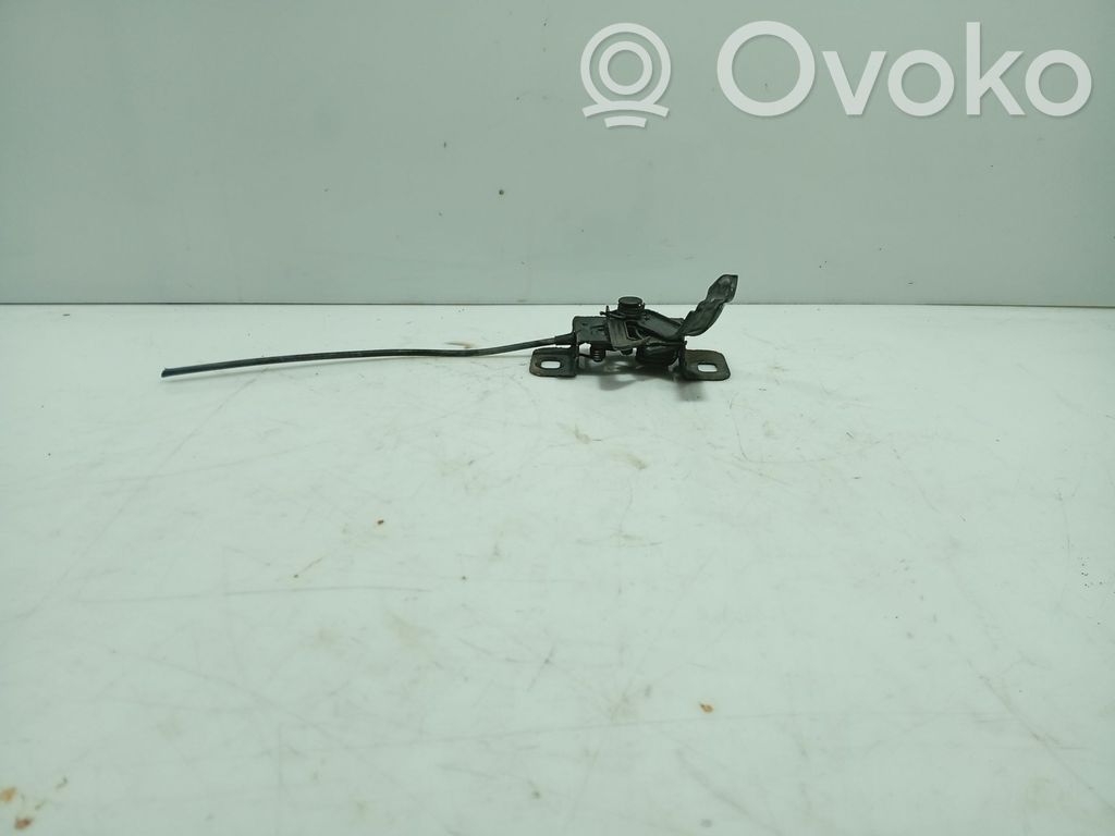 Opel Astra H Tie down hook / loop 