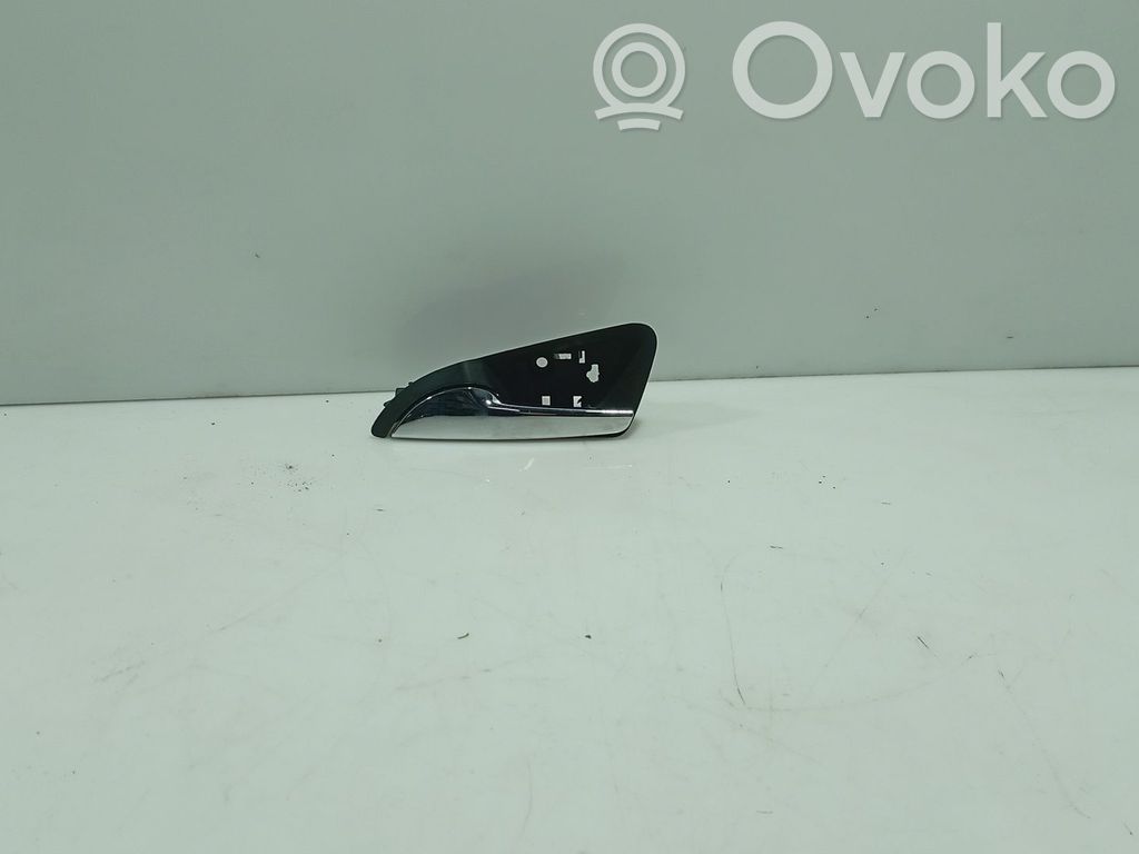Manecilla interna puerta trasera   13504849,13504851