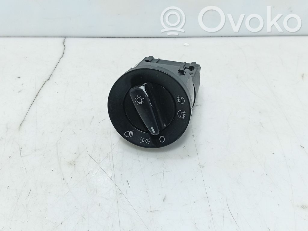 Comutator lumini bord   1C0941531A
