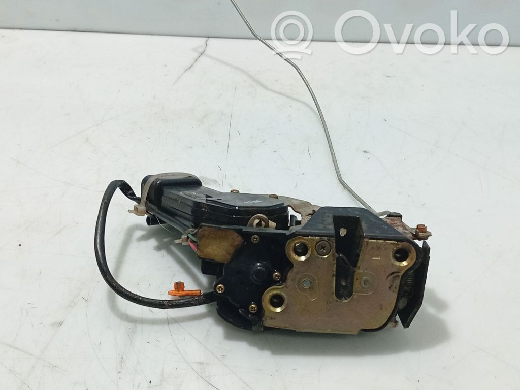 Toyota Land Cruiser (J200) Serratura portiera anteriore