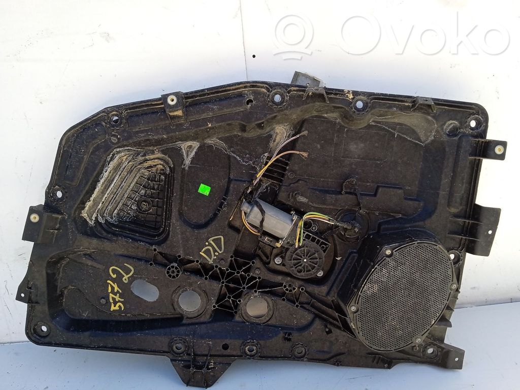 Ford Fiesta Podnośnik szyby drzwi z silniczkiem 