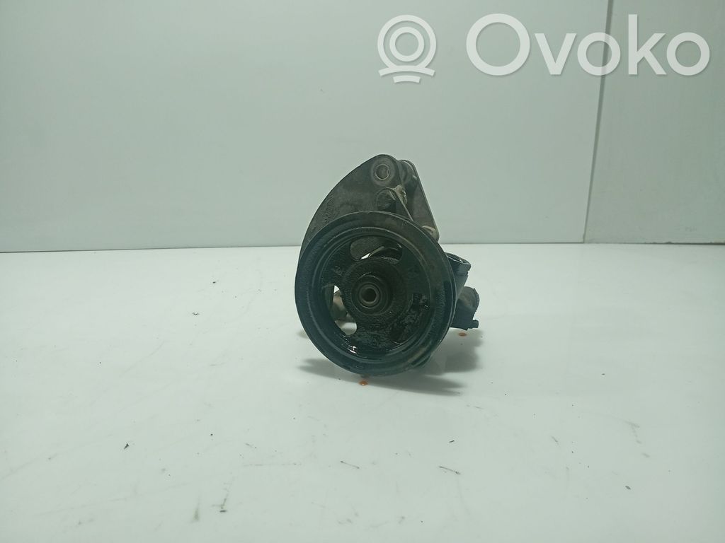 Opel Corsa B Power steering pump 