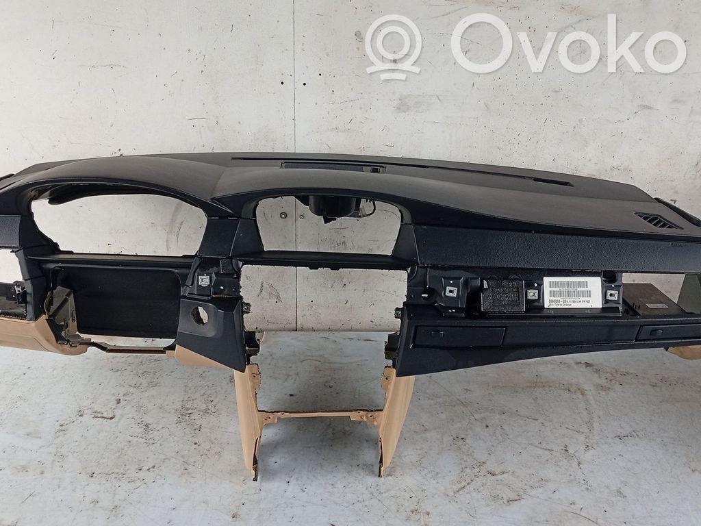 BMW 5 E60 E61 Panelė 
