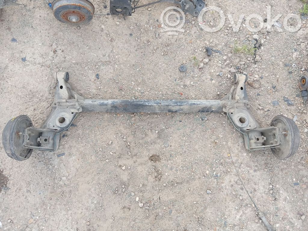 Opel Corsa B Eje trasero con reductor 