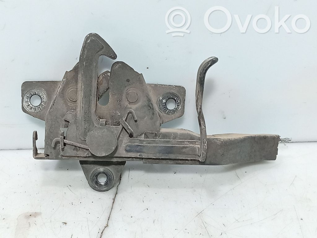 SsangYong Rodius Tie down hook / loop 