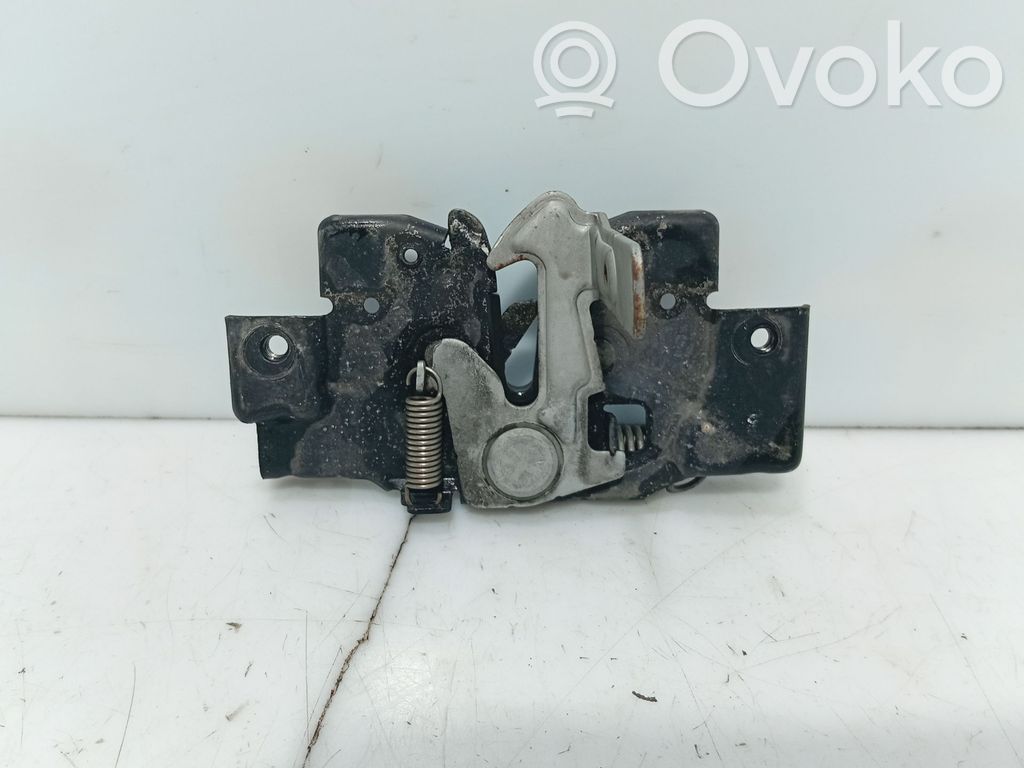 Mazda 6 Tie down hook / loop 