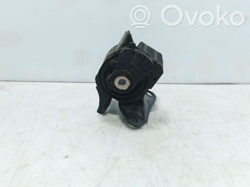 Engine mount bracket   GAM639070B