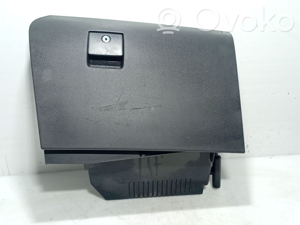 Guantera   13191459